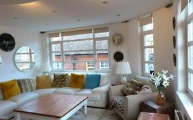 Lovely 2 Bed Flat In The Very Centre Of Newcastle