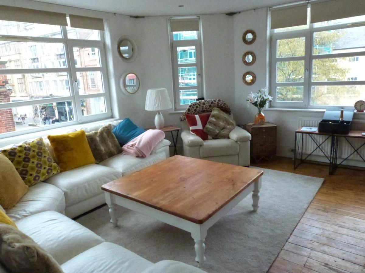 Lovely 2 Bed Flat In The Very Centre Of Newcastle Appartement Buitenkant foto