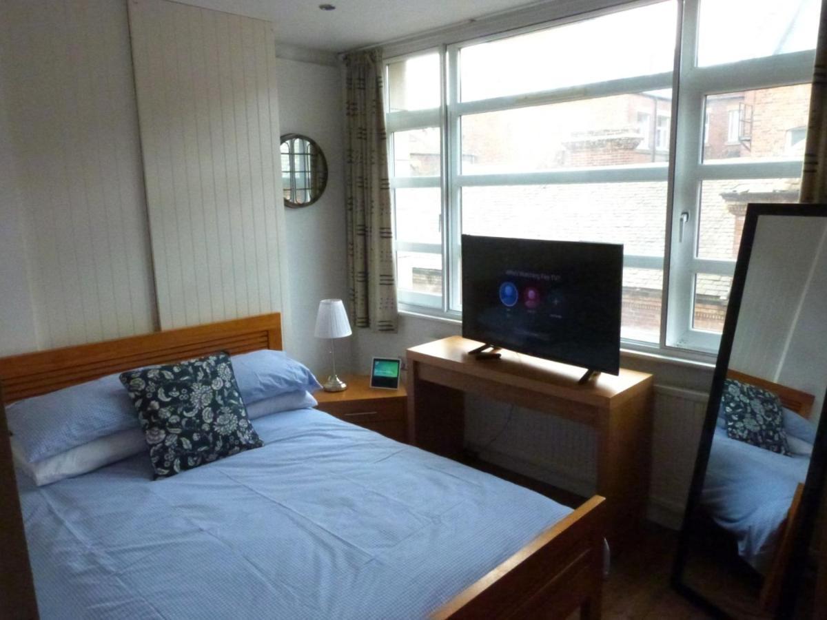 Lovely 2 Bed Flat In The Very Centre Of Newcastle Appartement Buitenkant foto